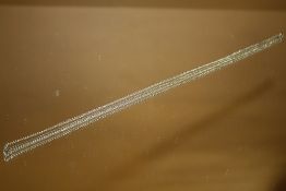A LADIES 9K GOLD CHAIN