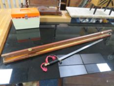 A VINTAGE SNOOKER CUE / SWORD DISPLAY CASE