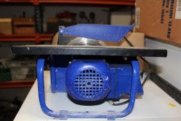 A SILVERLINE TILE CUTTER