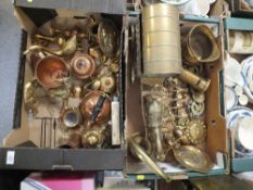 TWO TRAYS OF COPPER AND BRASSWARE TO INCLUDE A LARGE HORSE AND CART FIGURE