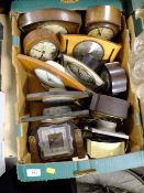 A TRAY OF ASSORTED VINTAGE CLOCKS TO INCLUDE SMITHS BAKELITE EXAMPLES