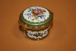 A HALCYON DAYS SEVRES STYLE ENAMEL BOX