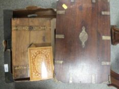 A COLLECTION OF ANTIQUE AND VINTAGE WORK BOXES TO INCLUDE A BRASS BANDED EXAMPLE A/F