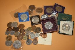 A COLLECTION OF VINTAGE COINAGE TO INC £5 COINS' FESTIVAL OF BRITAIN COINS ETC
