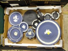 A BOX OF WEDGWOOD DARK BLUE AND BLACK JASPERWARE