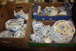 THREE TRAYS OF MASONS REGENCY AND STRATHMORE CHINA TO INCLUDE TEAPOTS, DINING PLATES ETC