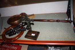 A COLLECTION OF METALWARE AND TREEN TO INCLUDE A CRUCIFIX FIGURE ON STAND, TRIBAL CANDLESTICKS ETC