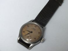 A MEN'S VINTAGE TISSOT WRISTWATCH