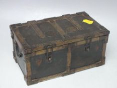 AN HUNTLEY COLLECTABLE & A PALMERS BISCUIT TIN