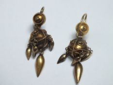 A PAIR OF UNUSUAL DROP EARRINGS, unmarked yellow metal, approx weight 5.2g, H 4 cm