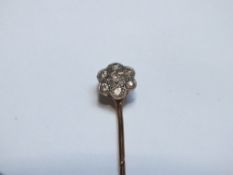 A DIAMOND STICK PIN, H 5.25 cm