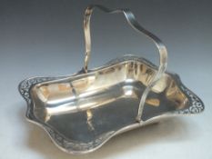 MASONIC INTEREST - A HALLMARKED SILVER SWING HANDLED BASKET - BIRMINGHAM 1922, with engraved