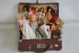 VINTAGE 1960S FASHION DOLLS to include Sindy, Pippa etc. 12
