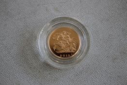 QEII 2013 GOLD 1/2 SOVEREIGN, in case of issue and COA.