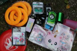 A MIXED CAGE OF ITEMS TO INCLUDE TOYS, SUNDRIES ETC A/F