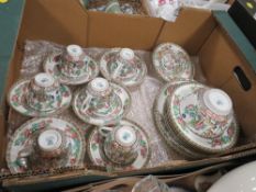 A TRAY OF VINTAGE COALPORT INDIAN TREE PATTERN CHINA