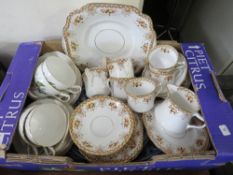 A TRAY OF ASSORTED CHINA TO INCLUDE REGENCY, DIAMOND CHINA ETC.