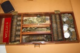 A BOX OF VINTAGE BRITISH AND WORLD COINAGE TO INCLUDE A QUANTITY OF THREE PENNYS