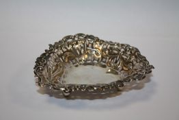 A HALLMARKED SILVER BON BON DISH