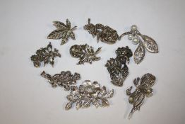 A BAG OF VINTAGE MARCASITE BROOCHES ETC.