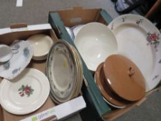 TWO TRAYS OF ASSORTED CHINA AND CERAMICS TO INCLUDE MINTON CABINET PLATES, WEDGWOOD ETC.