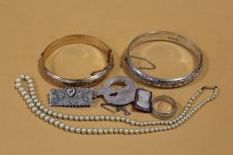 A BAG OF ASSORTED JEWELLERY TO INC ROLLED GOLD AND SILVER BANGLES