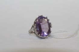 AN 18CT WHITE GOLD AMETHYST RING, approx weight 7.9g, ring size J 1/2