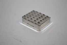 A 1970S HALLMARKED SILVER STAMP BOX