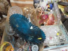 THREE SMALL BOXES OF CERAMICS AND GLASSWARE TO INCLUDE A CERAMIC KING HENRY VIII FIGURE, CARNIVAL