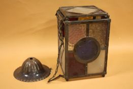 A VINTAGE STAINED GLASS LIGHT SHADE A/F