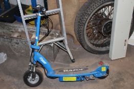 A RAZOR E100 ELECTRIC SCOOTER A/F