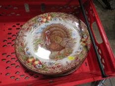 A TRAY OF TURKEY PATTERN MEAT PLATES