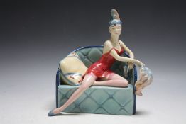 A KEVIN DAVIS LIMITED EDITION 'LA FEMME FATAL' FIGURE, number 709 OF 750, H 19.5 cm