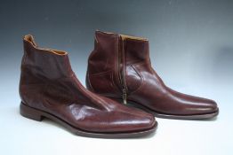 A PAIR OF DARK TAN LESSONA CHELSEA BOOT - SIZE 11.5