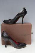 A PAIR OF LOUIS VUITTON BLACK COURT SHOES, EU size 39.5, dust bags and boxed
