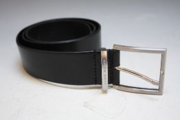 A BLACK LEATHER BELT BY HUGO BOSS