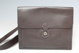 A RALPH LAUREN BLACK / BROWN LEATHER MESSENGER BAG, W 36 cm