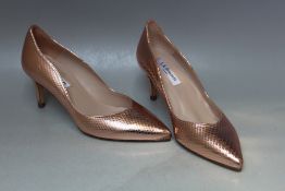 A PAIR OF L.K. BENNETT ROSE GOLD SNAKE EFFECT COURT SHOES, size EU 35