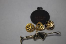 TWO 9 CT GOLD BADGES TOGETHER WITH A WHITE METAL BROOCH AND A LIFEGUARD'S MEDAL