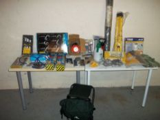 A SELECTION OF NEW HOUSEHOLD DIY ITEMS TO INCLUDE STORAGE HOOKS, POWER CRAFT BOXED PAINT SPRAYER,