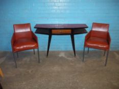 A MODERN SOFA TABLE (DAMAGED TOP) AND TWO MODERN CHAIRS