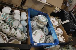 THREE TRAYS OF CERAMICS TO INCLUDE COLCLOUGH