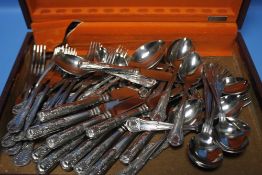 A COLLECTION OF CASED FLATWARE