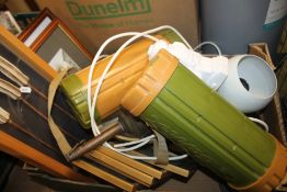 A QUANTITY OF SUNDRIES TO INCLUDE MEAT JACK, CERAMIC ROBOT MONEY BOX ETC.