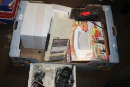 A BOX OF ELECTRICALS TO INCLUDE A MOTOROLA C520 PHONE