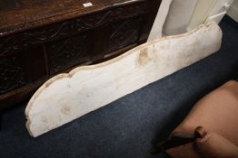 A LARGE PIECE OF SHAPED MARBLE W-180 CM