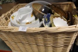A WICKER BASKET OF ASSORTED CHINA TO INCLUDE COURT CHINA