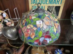 A TIFFANY STYLE CEILING LIGHT SHADE