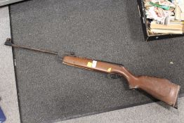 A WEBLEY VULCAN .22 AIR RIFLE A/F