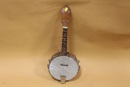A VINTAGE BANJOLELE
